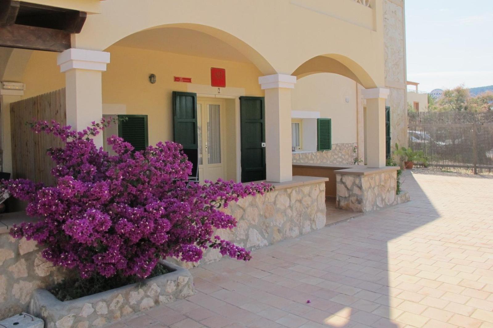 Apartments Campanitx - Astbury Formentera Es Caló de Sant Agustí Camera foto