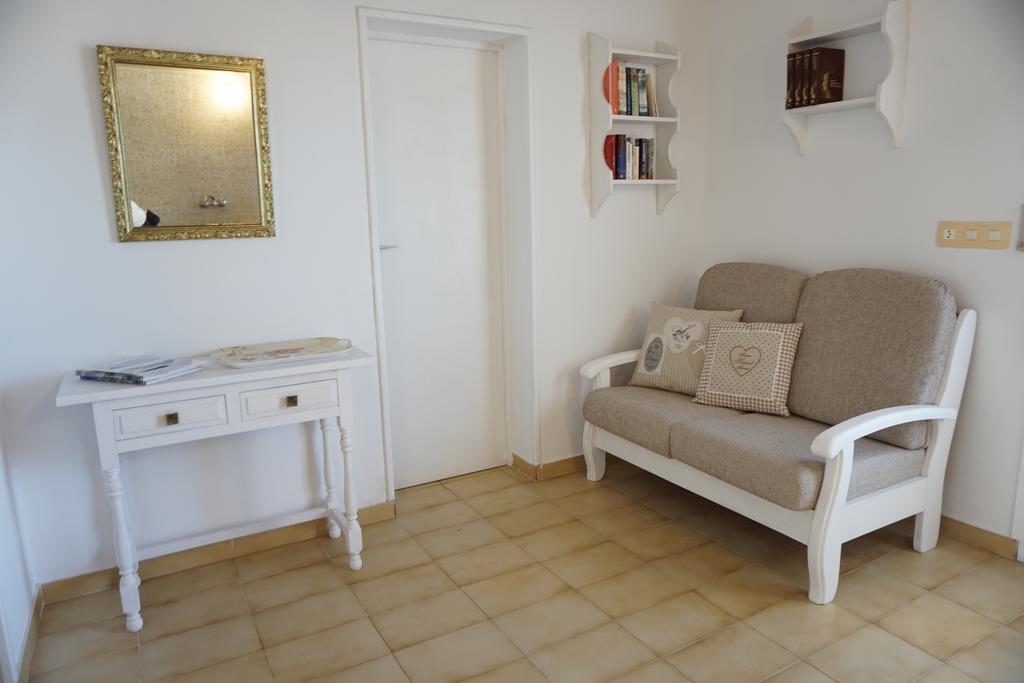 Apartments Campanitx - Astbury Formentera Es Caló de Sant Agustí Esterno foto